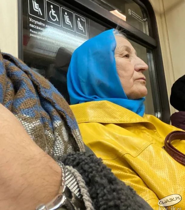 Babcia w moskiewskim metrze